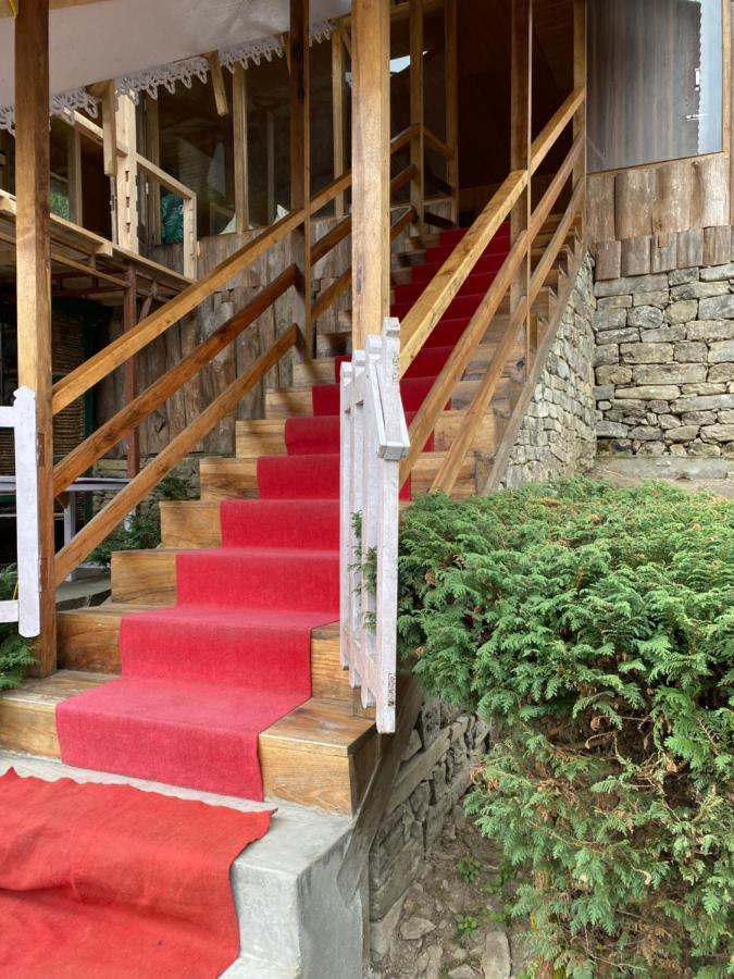 Log Cabin In The Woods Bed & Breakfast Gangtok Dış mekan fotoğraf