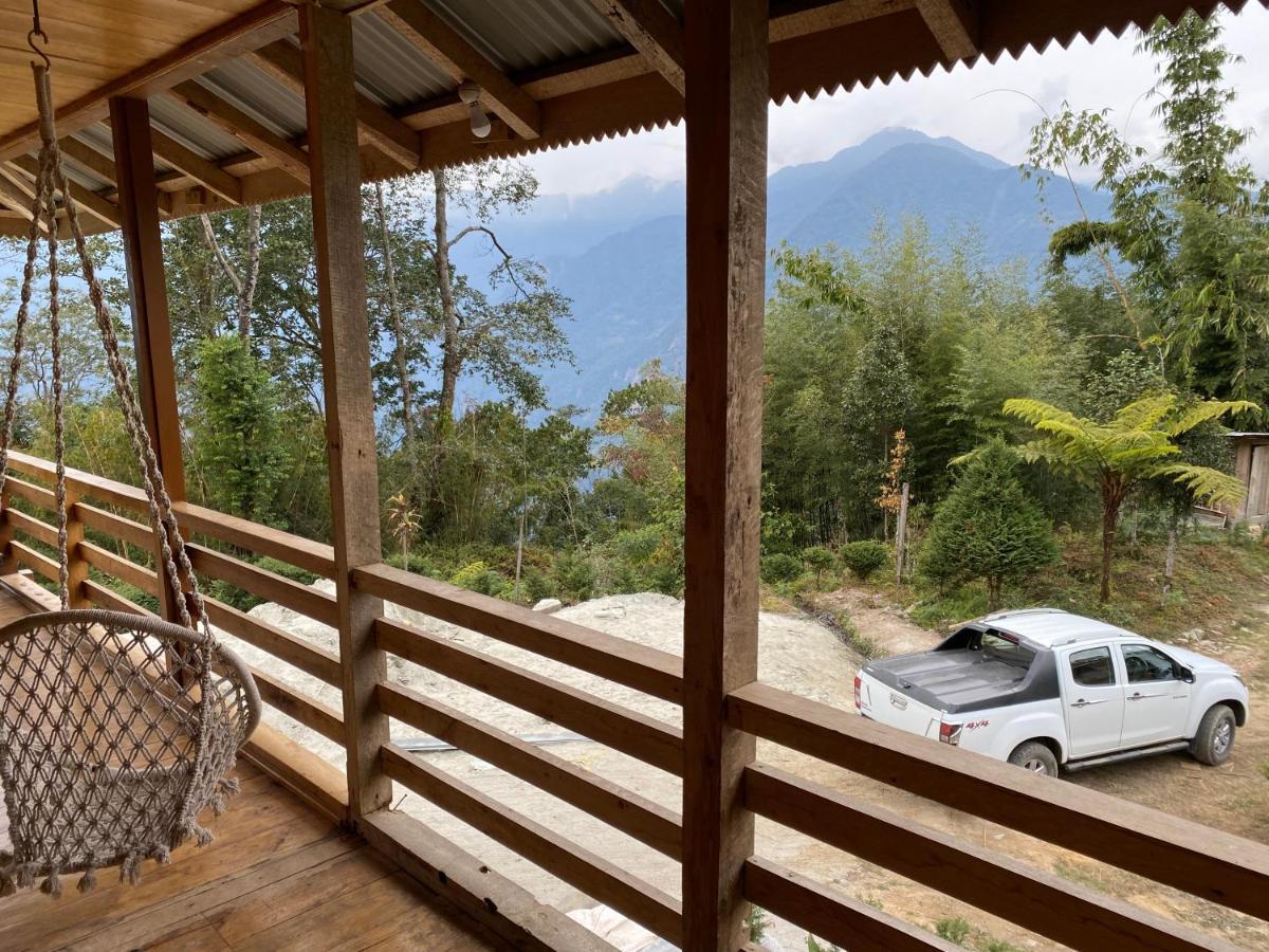 Log Cabin In The Woods Bed & Breakfast Gangtok Dış mekan fotoğraf