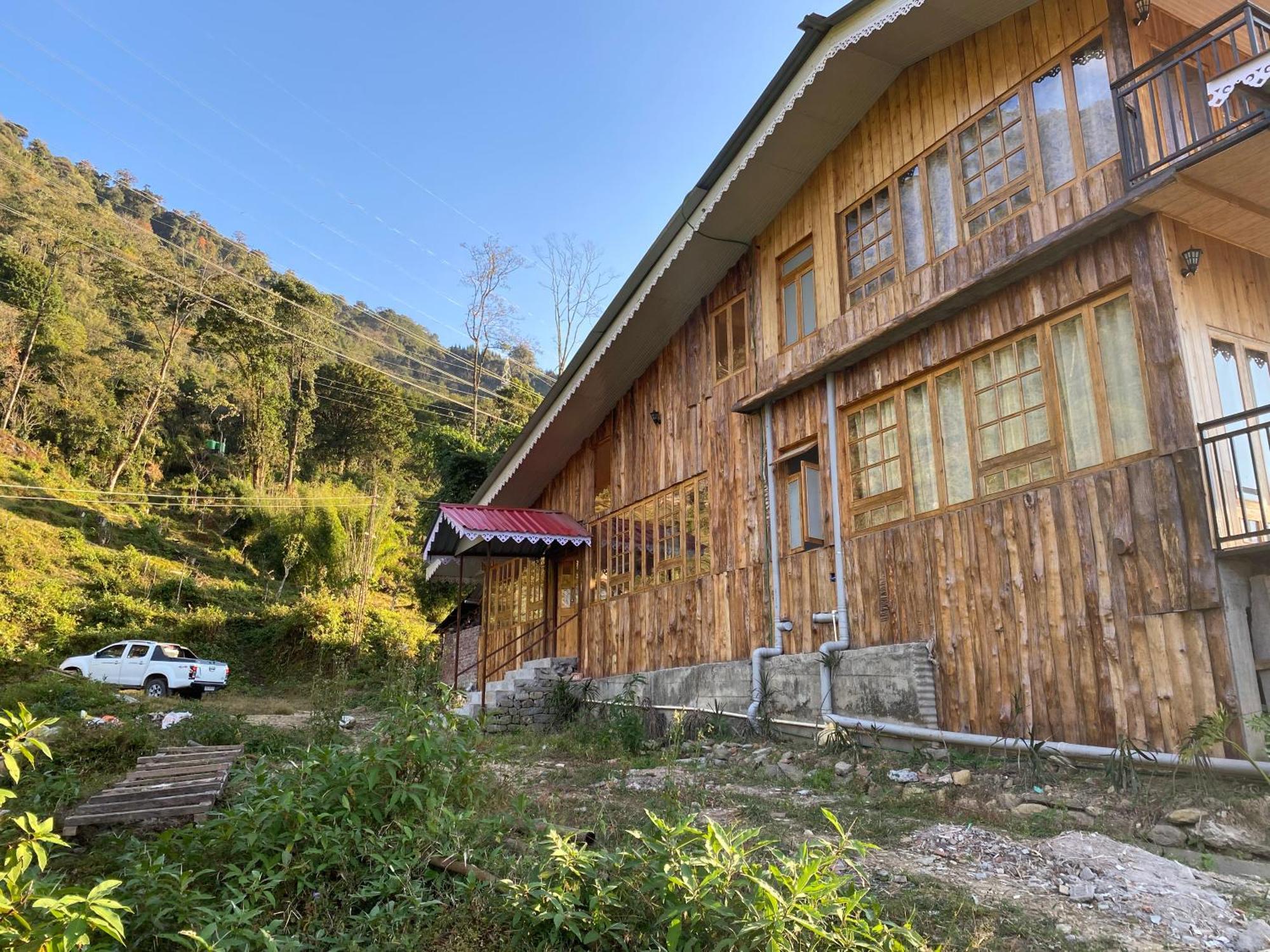 Log Cabin In The Woods Bed & Breakfast Gangtok Dış mekan fotoğraf